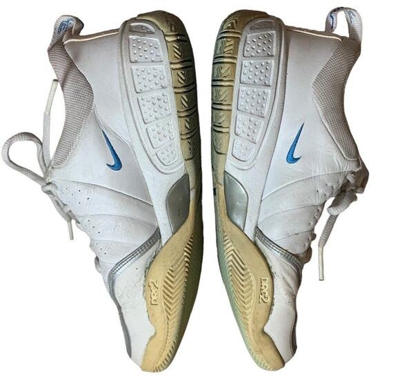 Nike Shoes - Nike Air Zoom Women’s Size 7 White Sneakers Laced y2k 90's Chunky Seinfeld